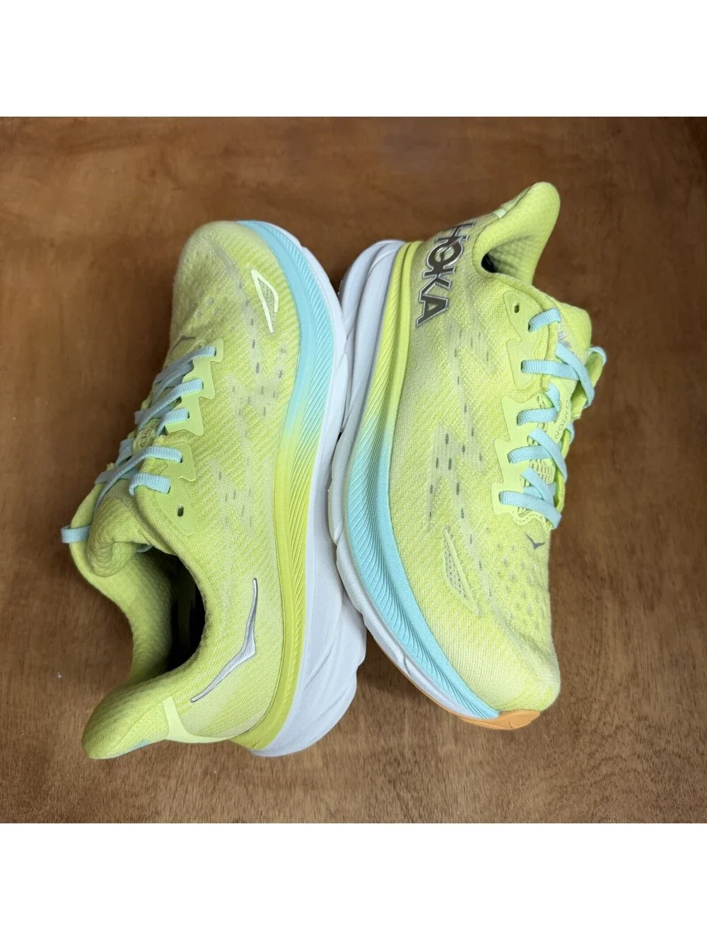 Hoka One One hoka one